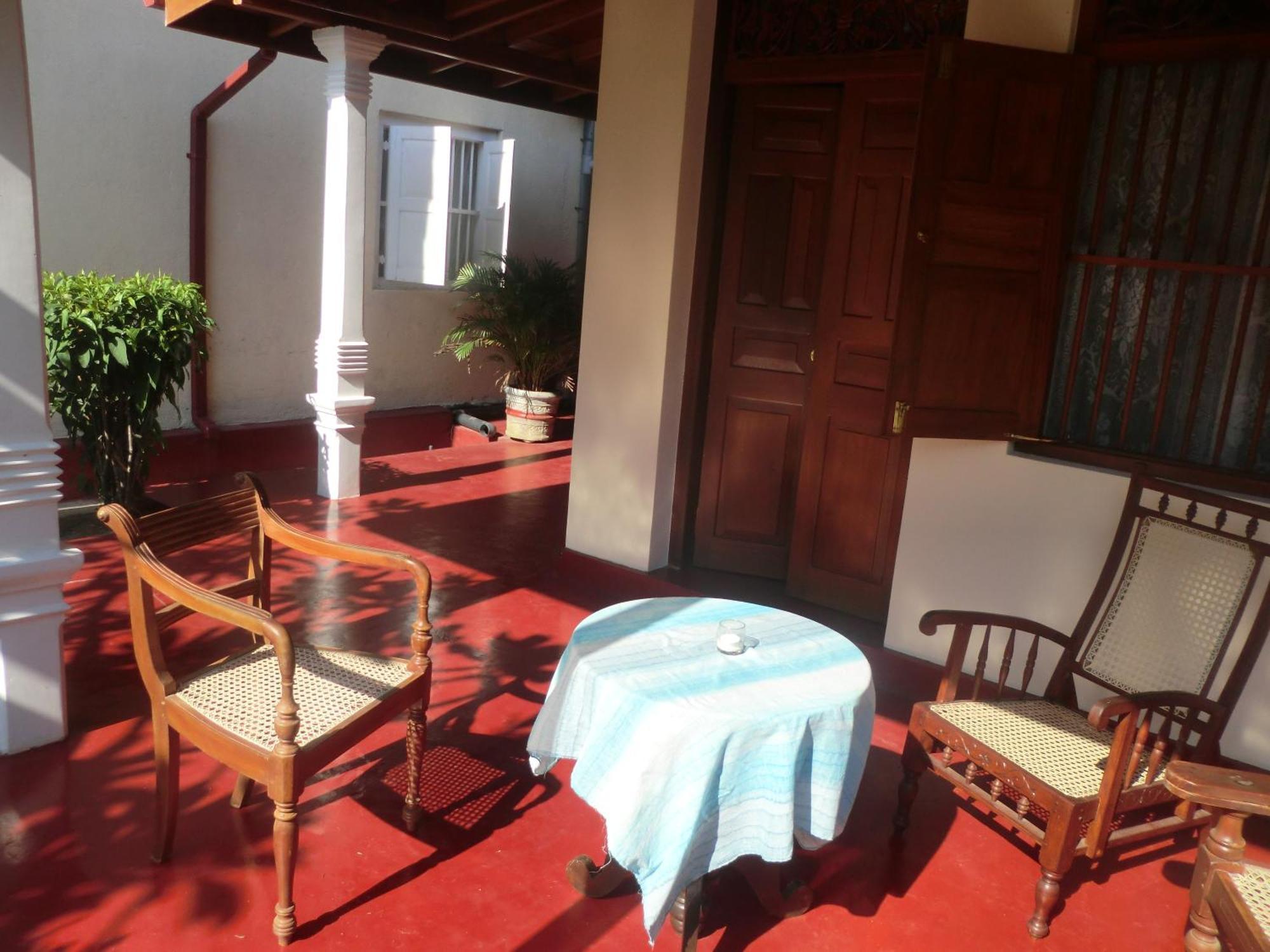 Top Of The Hill Guesthouse Weligama Luaran gambar