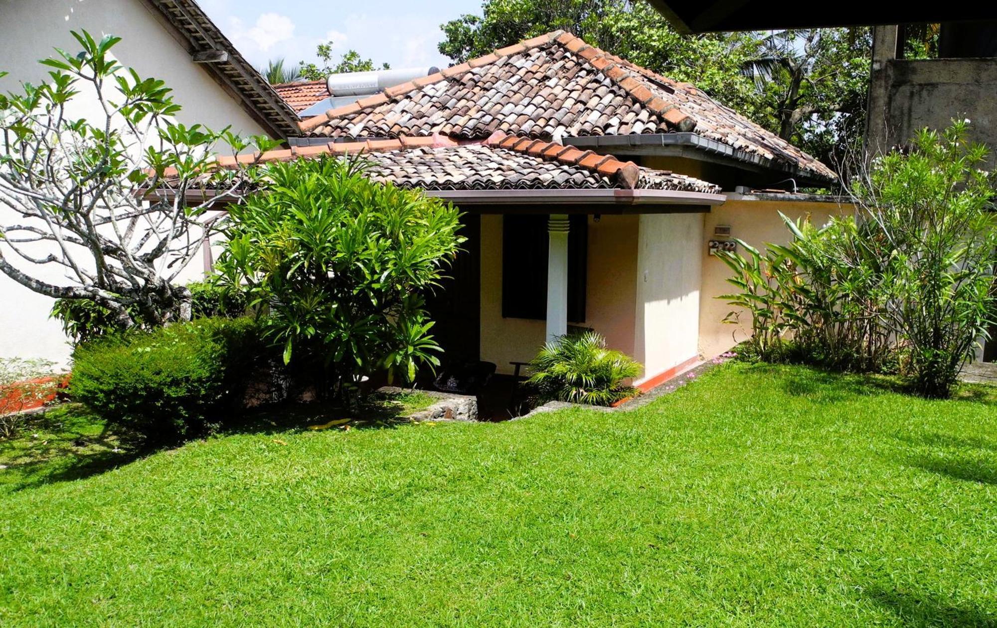Top Of The Hill Guesthouse Weligama Luaran gambar